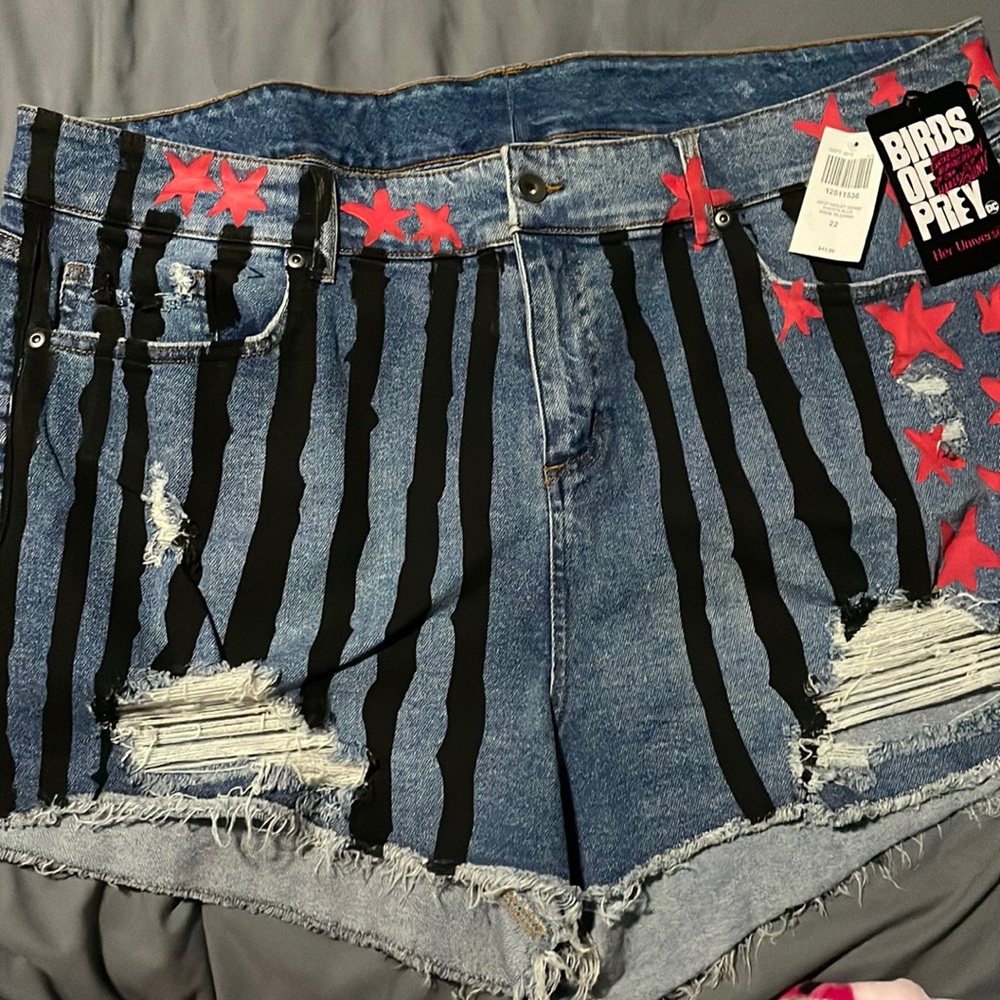 NWT Her universe birds of prey cosplay shorts